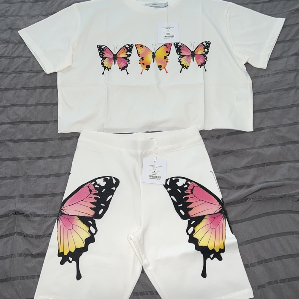 Adika butterfly set